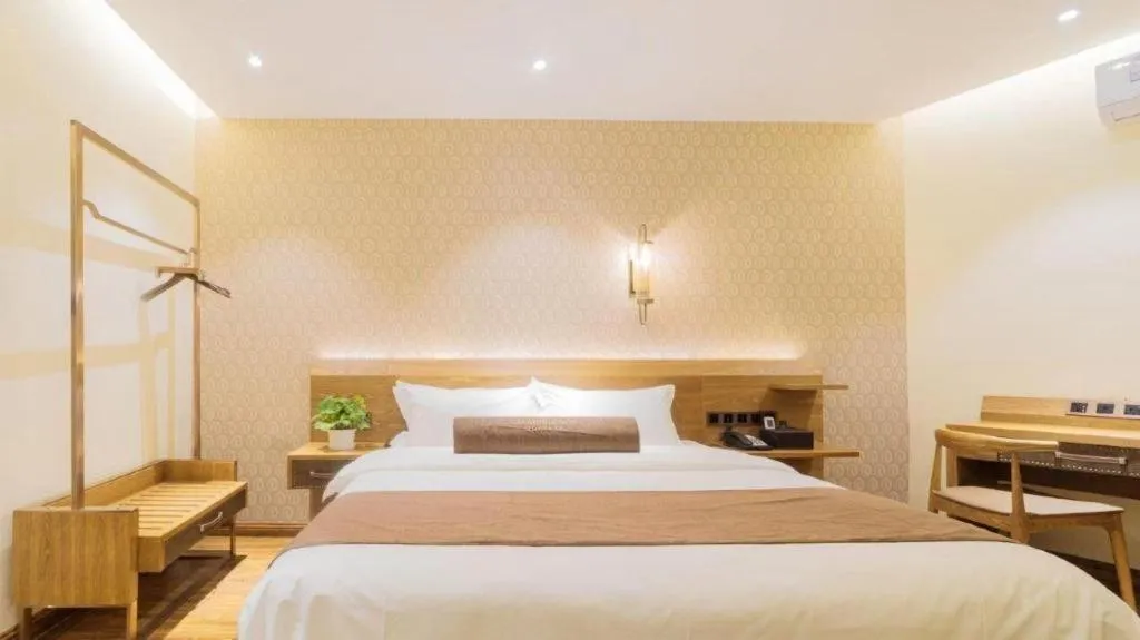 Bed in James Joyce Coffetel Qufu Tourist Center Gulou Street Sankong Scenic Spot