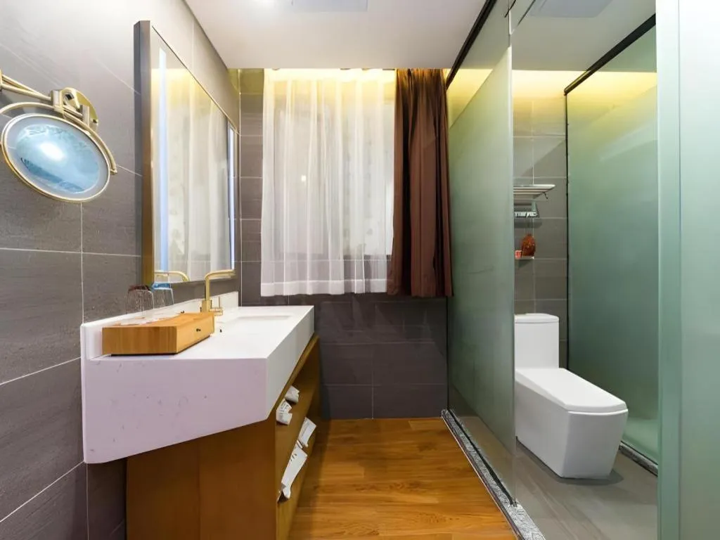 James Joyce Coffetel Guangzhou Dongxiaonan Metro Station Branch