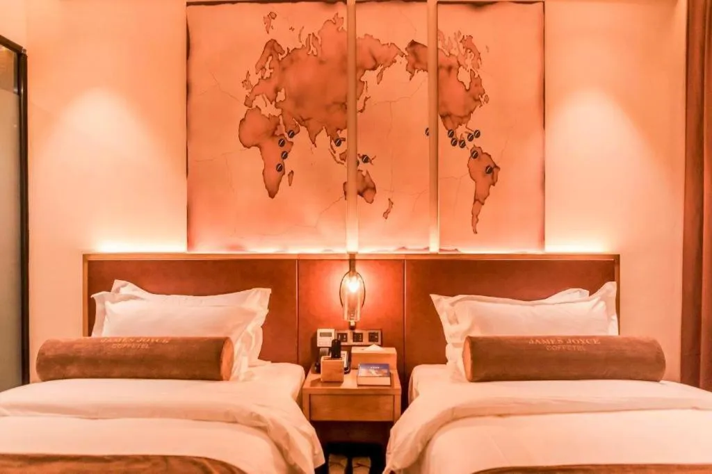 Bed in James Joyce Coffetel Guangzhou Dongxiaonan Metro Station Branch