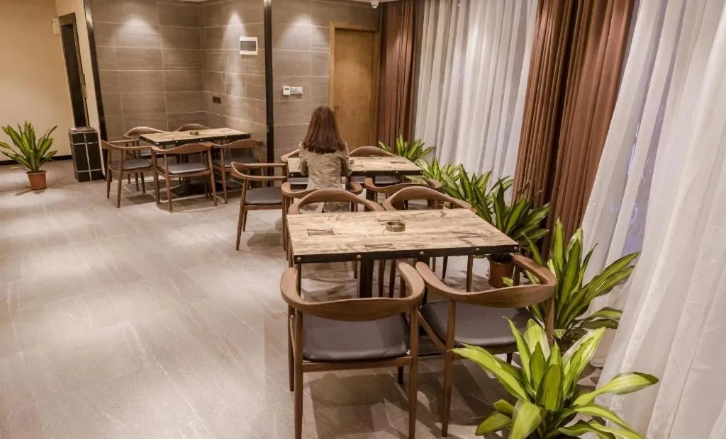 James Joyce Coffetel Guangzhou Dongxiaonan Metro Station Branch