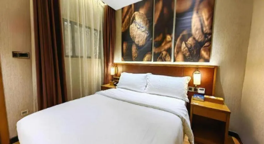 Bed in James Joyce Coffetel Guangzhou Dongxiaonan Metro Station Branch