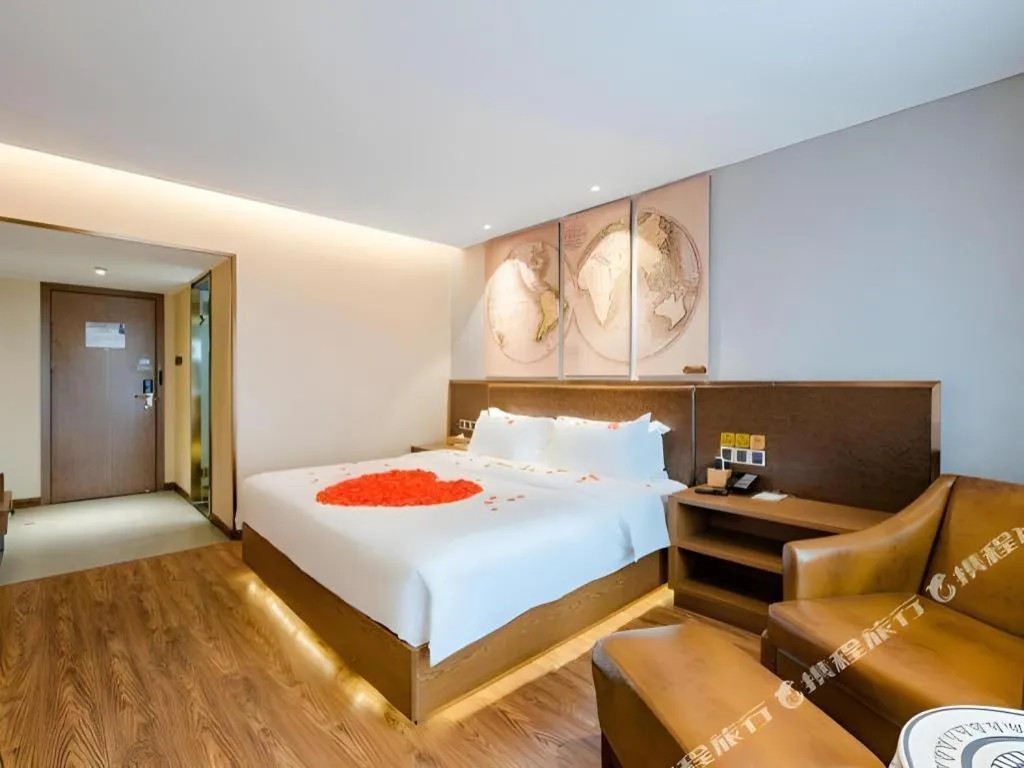 Bed in James Joyce Coffetel Xinyang Xixian Longhu Huayi
