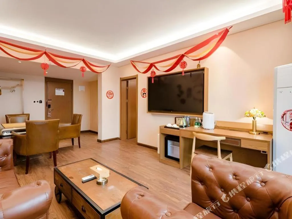 James Joyce Coffetel Xinyang Xixian Longhu Huayi