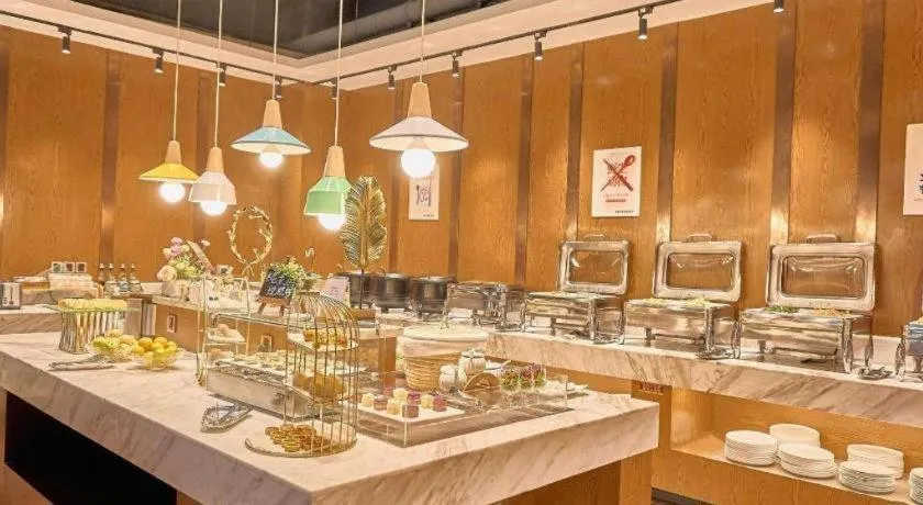 James Joyce Coffetel Xinyang Xixian Longhu Huayi