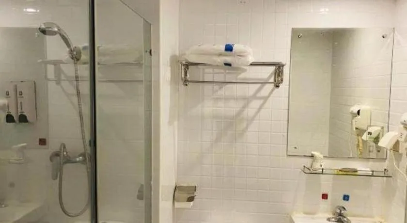 7Days Inn Shenzhen Longgang Nanlian Metro Station Branch