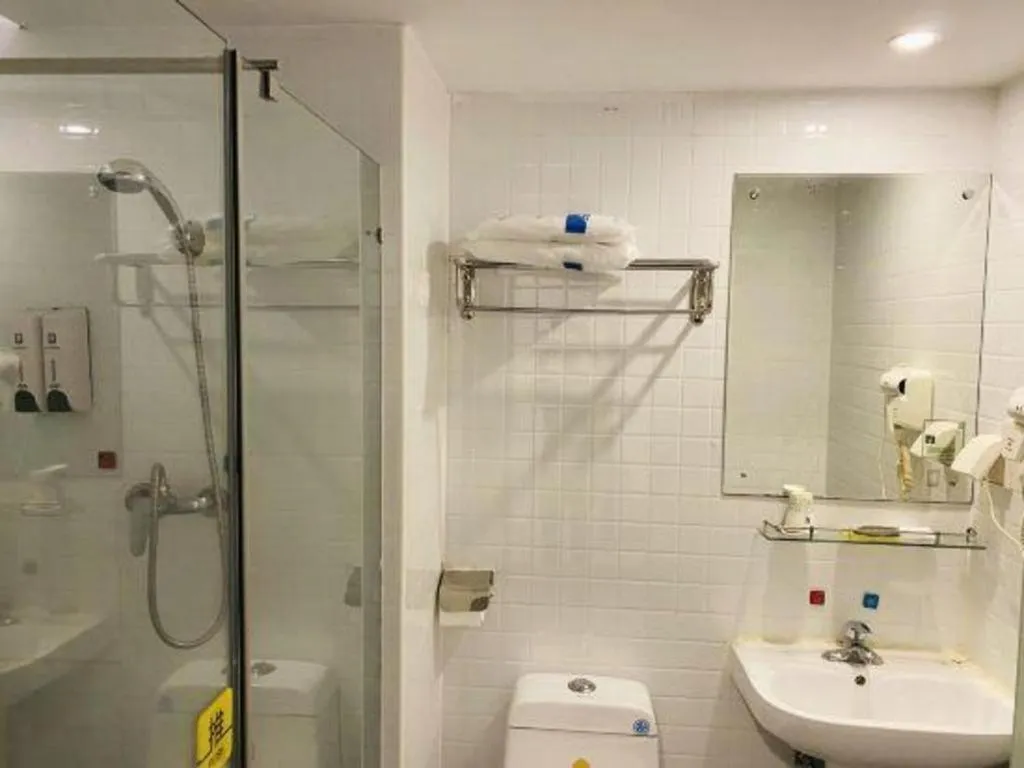 7Days Inn Shenzhen Longgang Nanlian Metro Station Branch