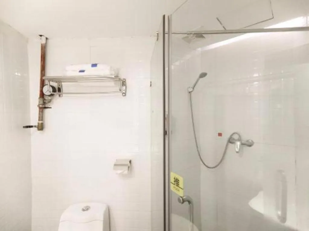 7Days Inn Shenzhen Longgang Nanlian Metro Station Branch