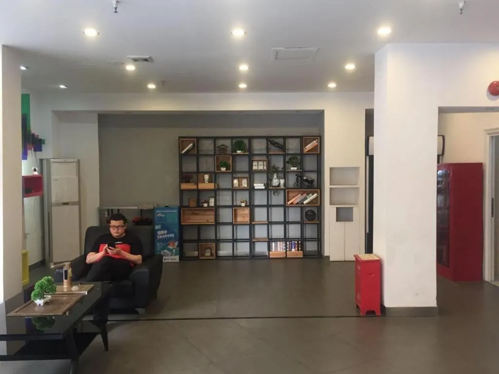 7Days Inn Shenzhen Longgang Nanlian Metro Station Branch