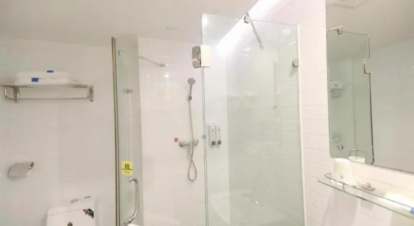 7Days Inn Shenzhen Longgang Nanlian Metro Station Branch