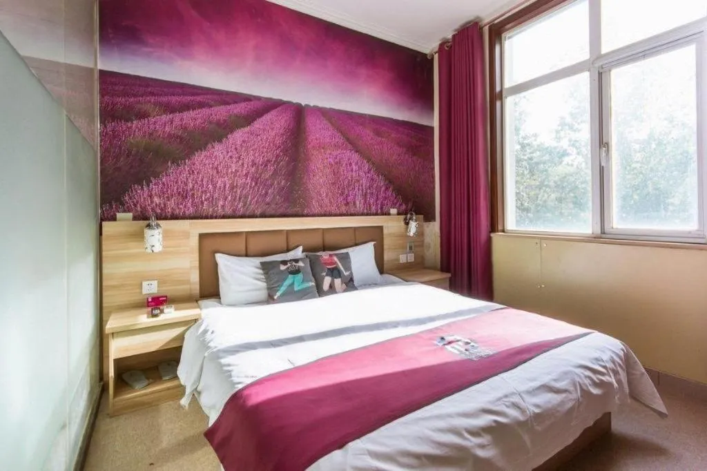 Bed in PAI Hotel Beijing Capital International Airport Linhe Development Zone