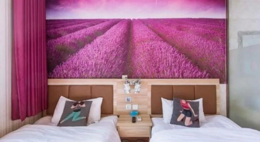 Bed in PAI Hotel Beijing Capital International Airport Linhe Development Zone