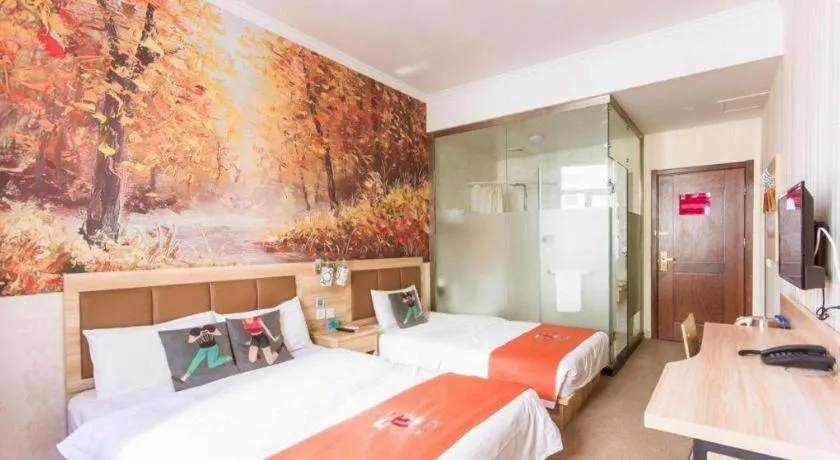 Bed in PAI Hotel Beijing Capital International Airport Linhe Development Zone