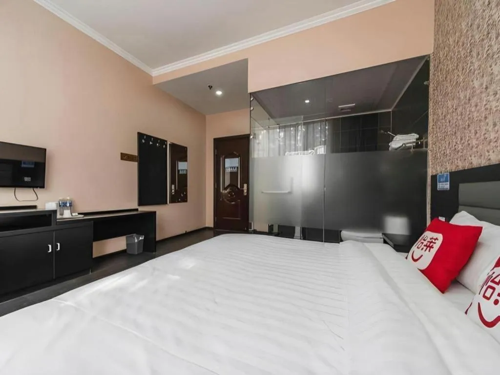Bed in PAI Hotel Beijing Capital International Airport Linhe Development Zone
