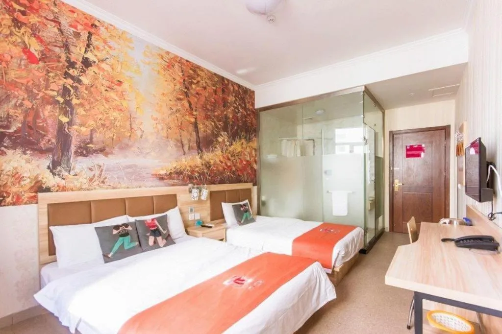 Bed in PAI Hotel Beijing Capital International Airport Linhe Development Zone