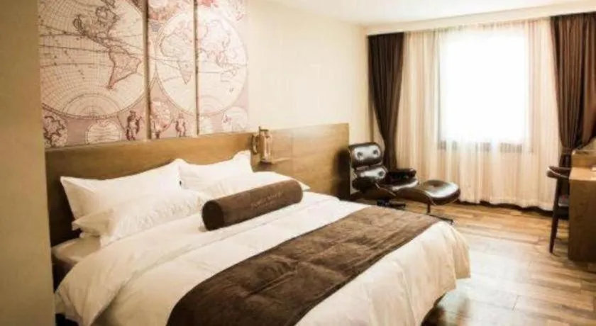 Bed in James Joyce Coffetel Baoding Railway Station