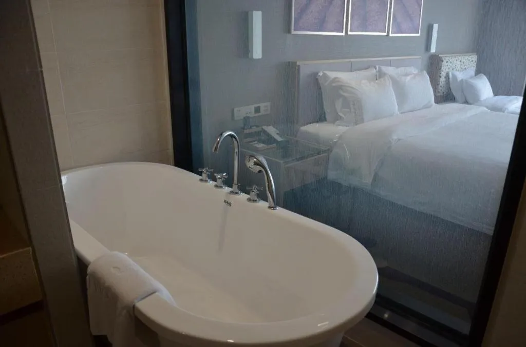 Bed in 7Days Premium Chengdu New Century Global Centre New Exhibiton Branch