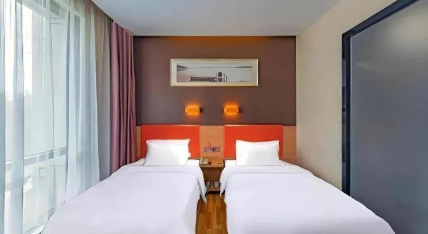 Bed in 7Days Premium Nanjing Olympic Sports International Exhibition Center