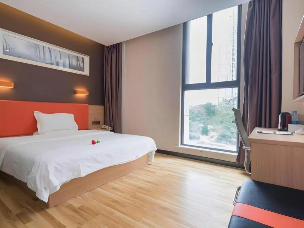 Bed in 7Days Premium Nanjing Olympic Sports International Exhibition Center