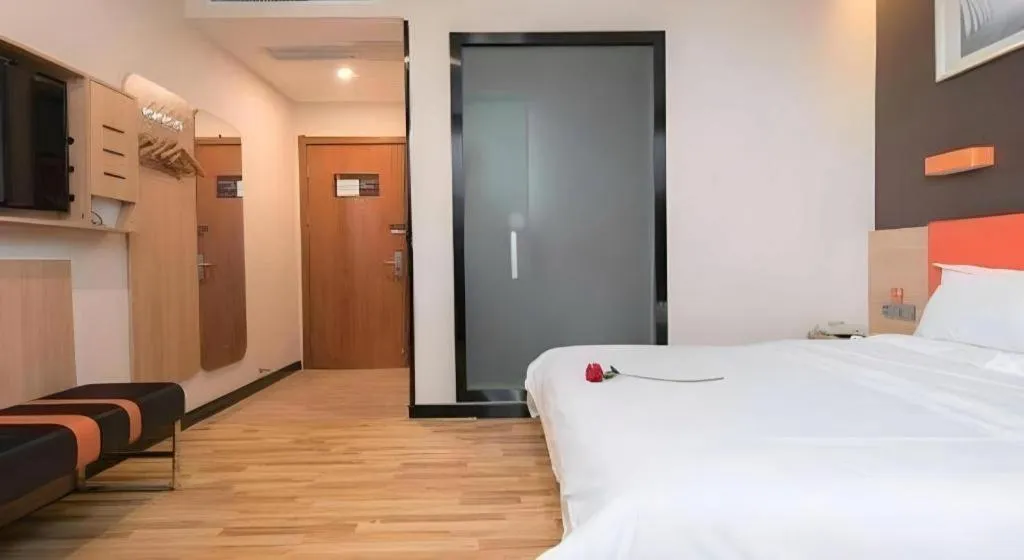 Bed in 7Days Premium Nanjing Olympic Sports International Exhibition Center