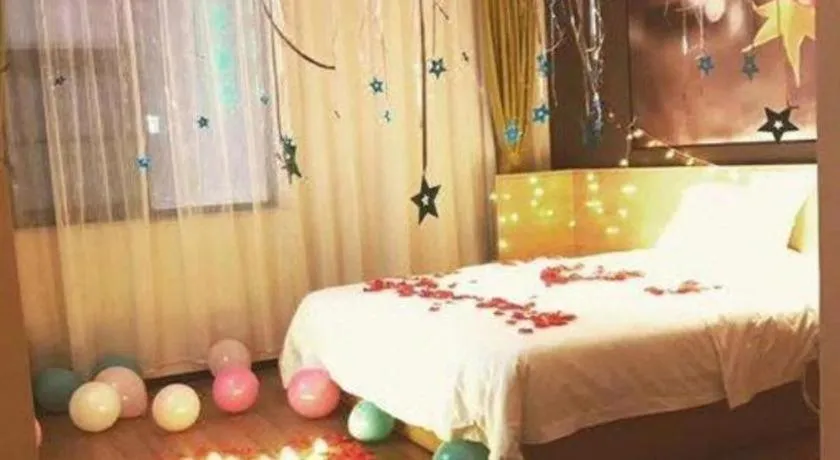 Bed in IU Hotels Guangzhou Panyu Dashi Chimelong Safari Park