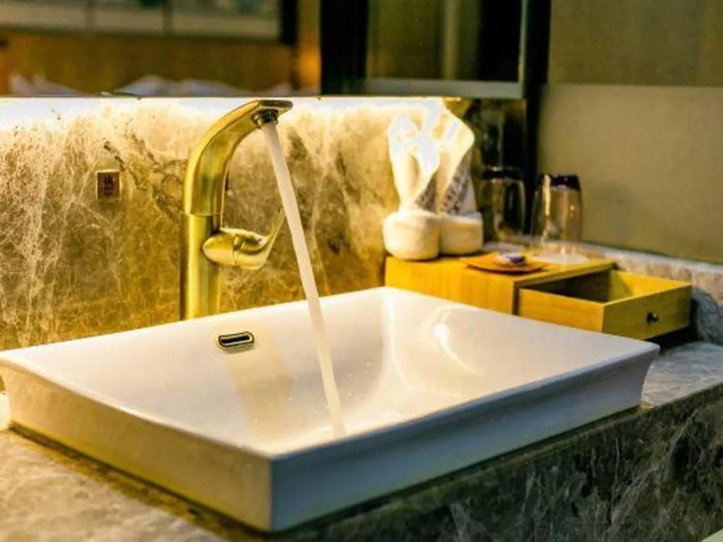 James Joyce Coffetel Xi'an Laochenggen Hongmiaopo Metro Station