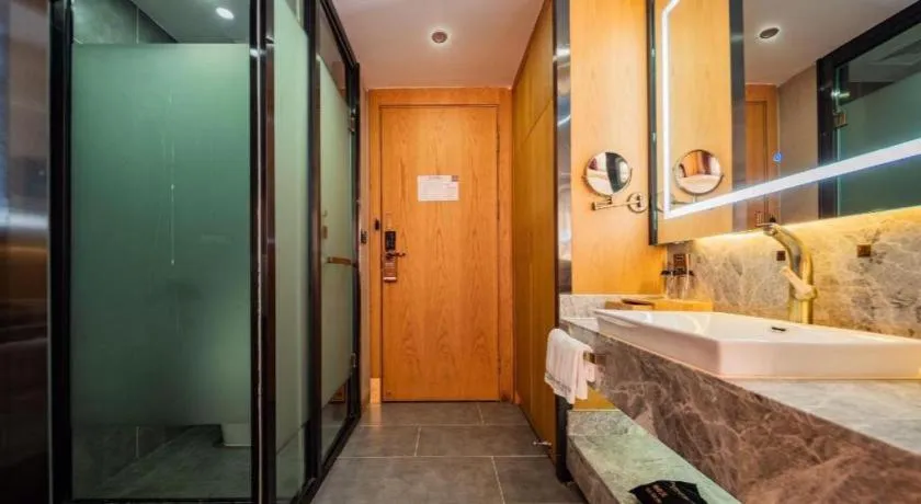 James Joyce Coffetel Xi'an Laochenggen Hongmiaopo Metro Station