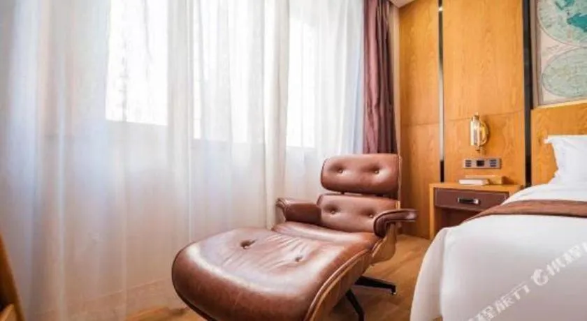 Bed in James Joyce Coffetel Xi'an Laochenggen Hongmiaopo Metro Station