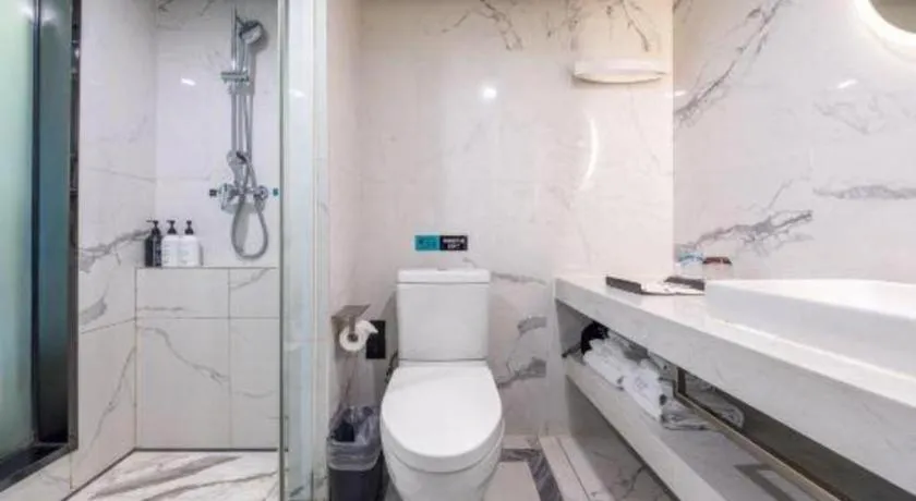 Xana Hotelle Wuhan Lingjiao Lake Wanda Plaza Branch