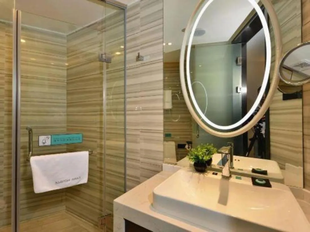 Xana Hotelle Guangzhou Tiyuxi Road Metro Station Branch