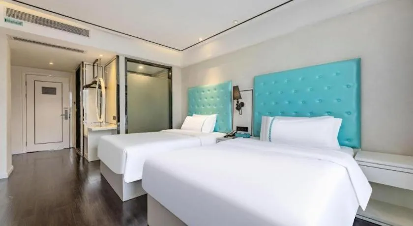 Bed in Xana Lite Guangzhou Shixi Metro Station