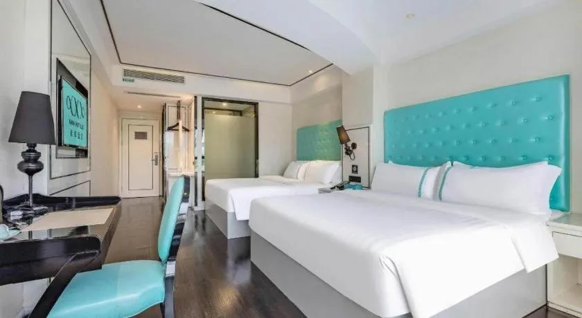 Bed in Xana Lite Guangzhou Shixi Metro Station