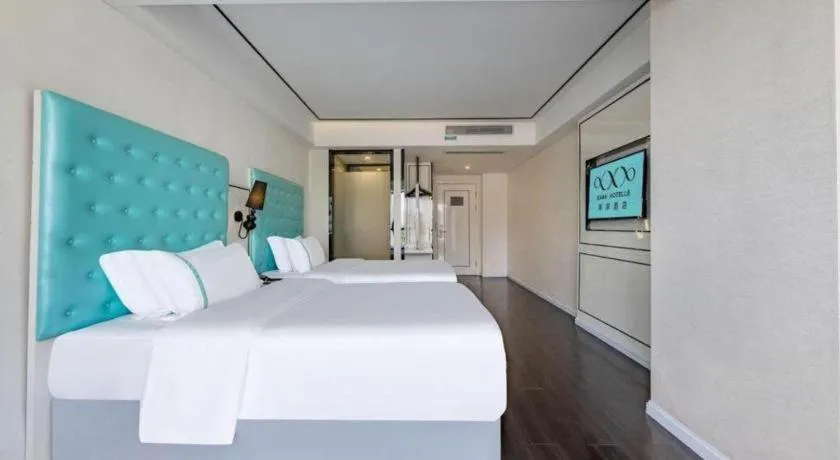 Bed in Xana Lite Guangzhou Shixi Metro Station