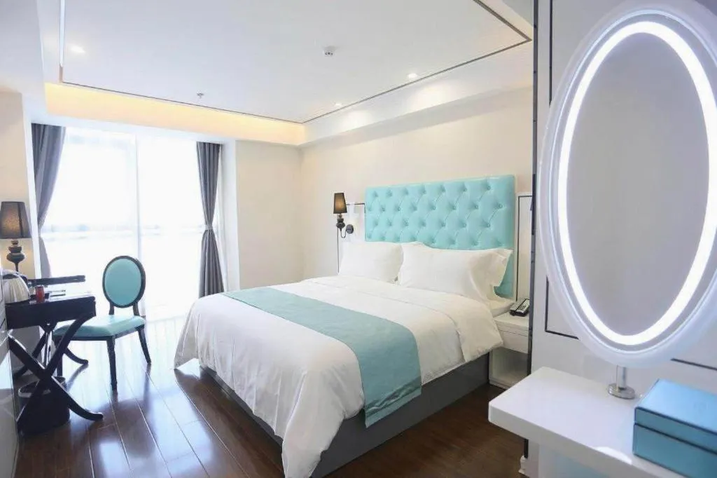 Bed in Xana Lite Guangzhou Shixi Metro Station