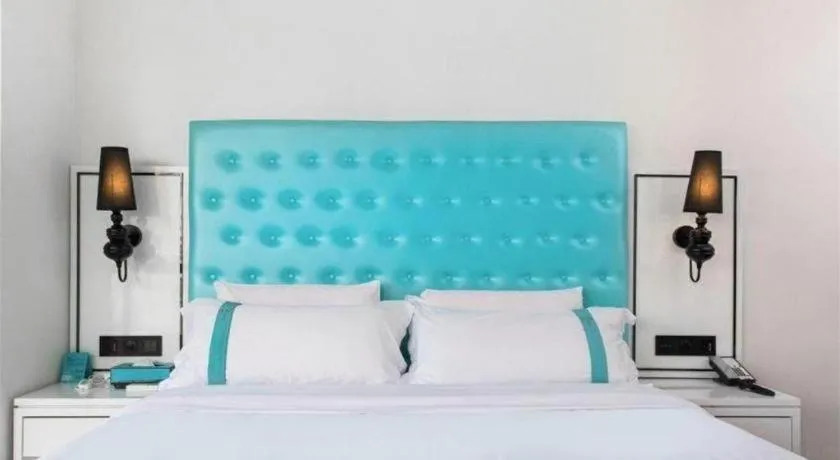 Bed in Xana Lite Guangzhou Shixi Metro Station