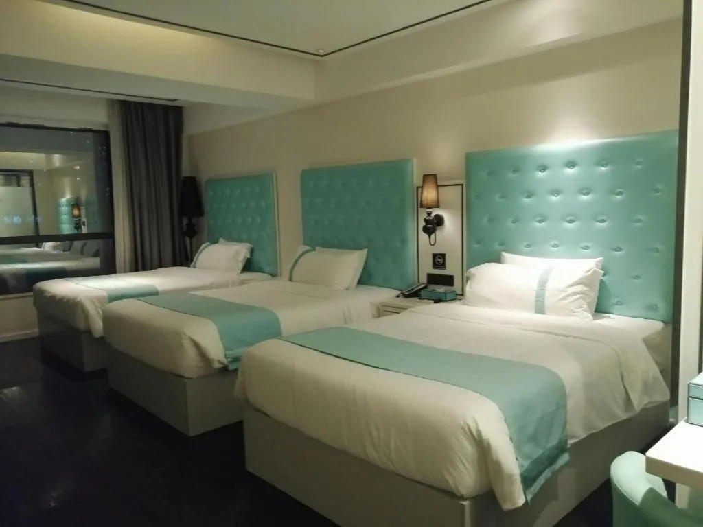 Bed in Xana Lite Guangzhou Shixi Metro Station