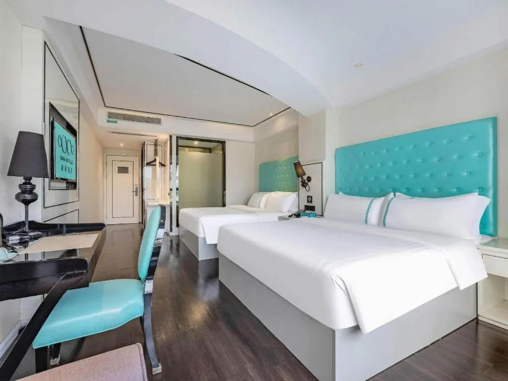 Bed in Xana Lite Guangzhou Shixi Metro Station