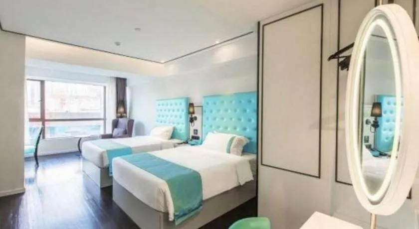 Bed in Xana Lite Guangzhou Shixi Metro Station