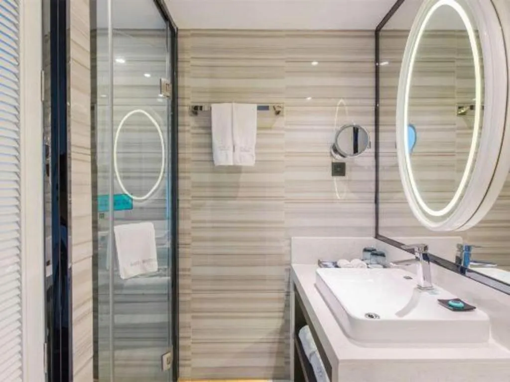 Xana Lite Guangzhou Shixi Metro Station