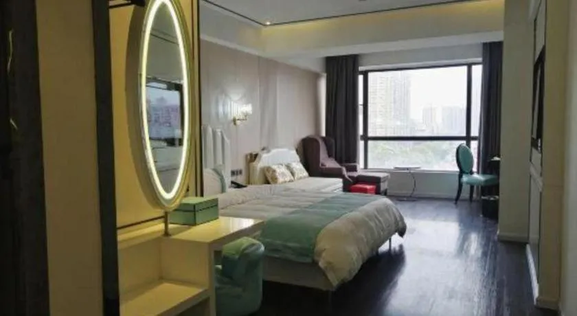 Bed in Xana Lite Guangzhou Shixi Metro Station