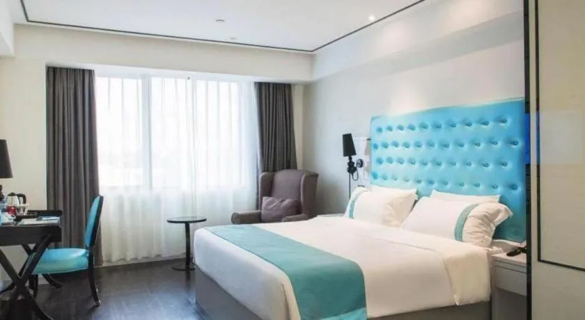 Bed in Xana Lite Guangzhou Shixi Metro Station