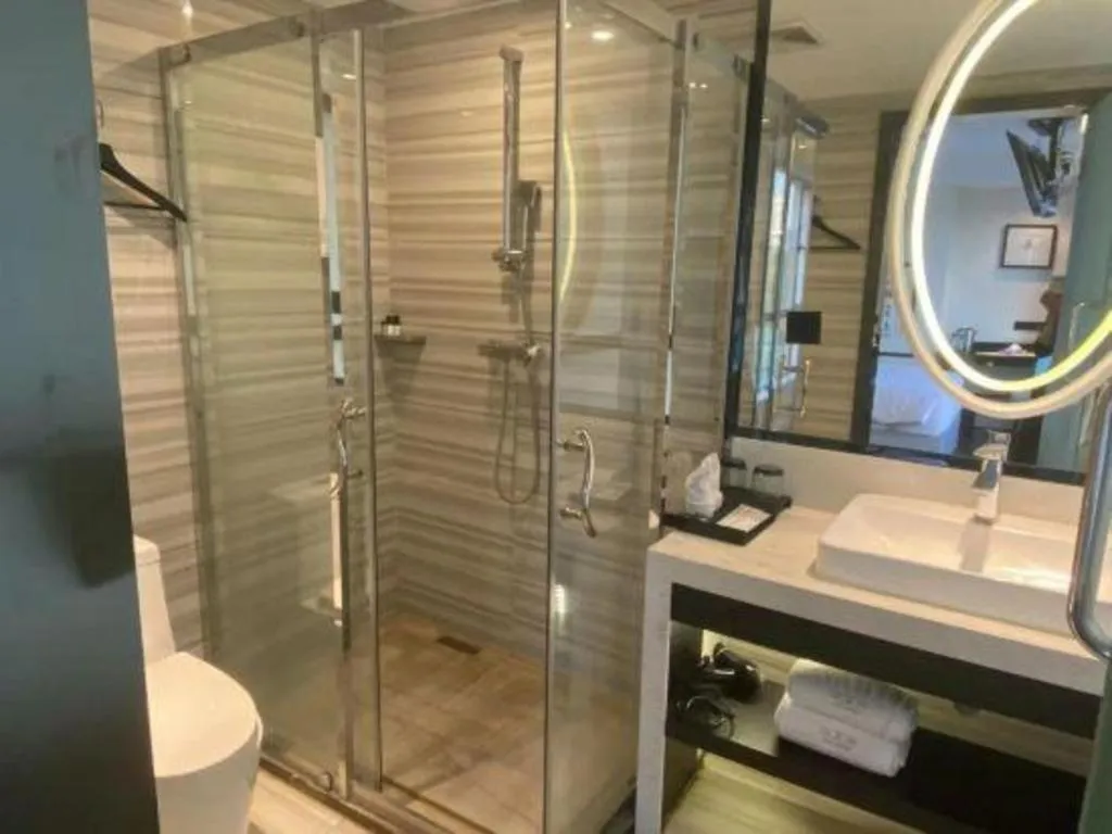 Xana Lite Guangzhou Shixi Metro Station