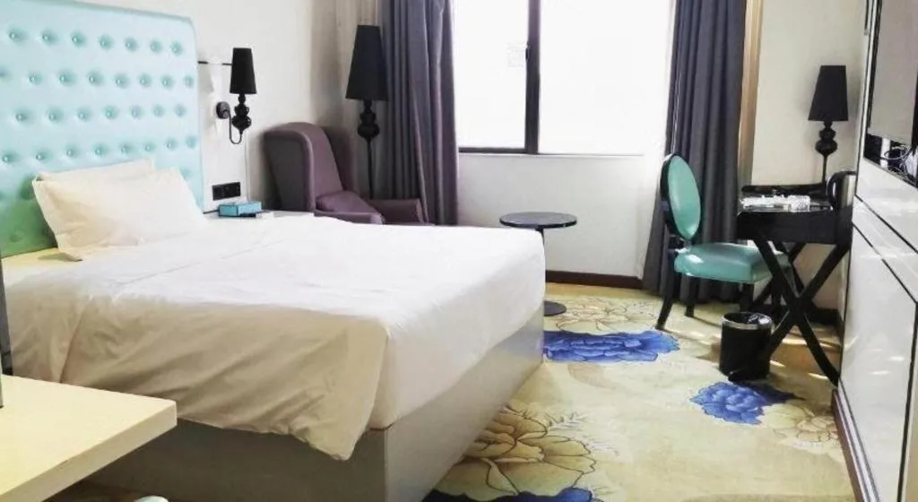 Bed in Xana Lite Guangzhou Shixi Metro Station