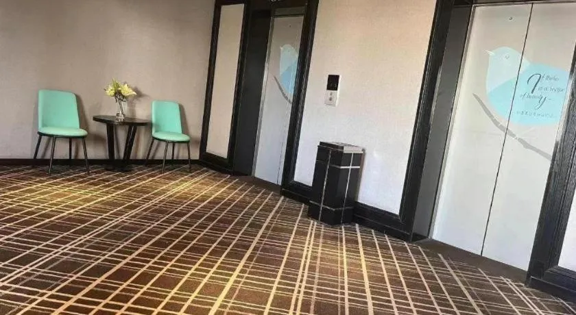 Xana Hotelle Jinan Daminghu North Gate