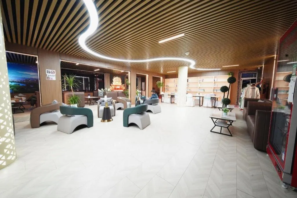 Xana Hotelle Jinan Daminghu North Gate