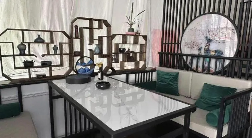 Xana Hotelle Jinan Daminghu North Gate