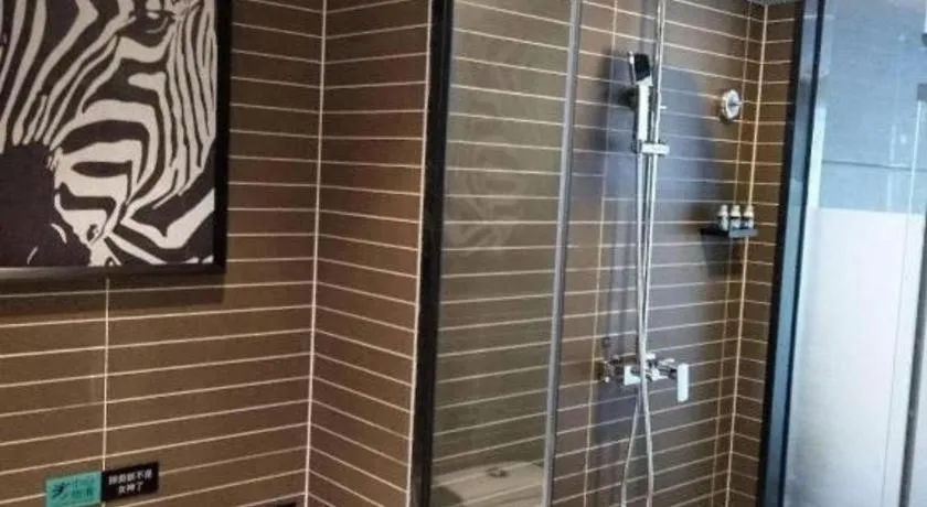 Xana Hotelle Jinan Daminghu North Gate