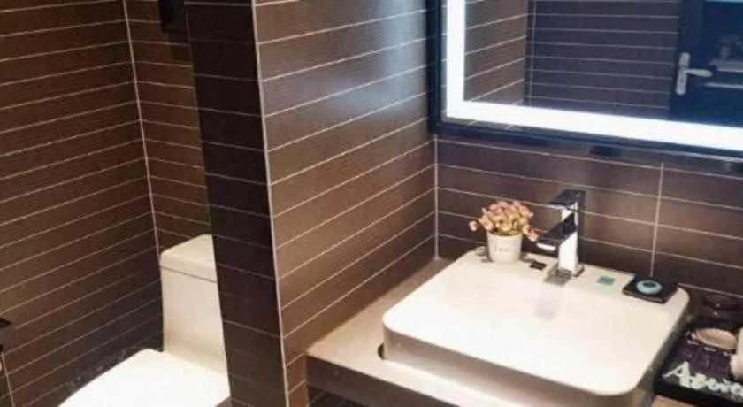 Xana Hotelle Jinan Daminghu North Gate