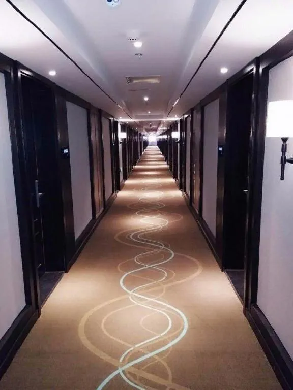 Xana Hotelle Jinan Daminghu North Gate