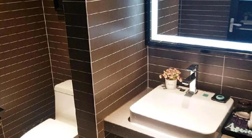 Xana Hotelle Jinan Daminghu North Gate