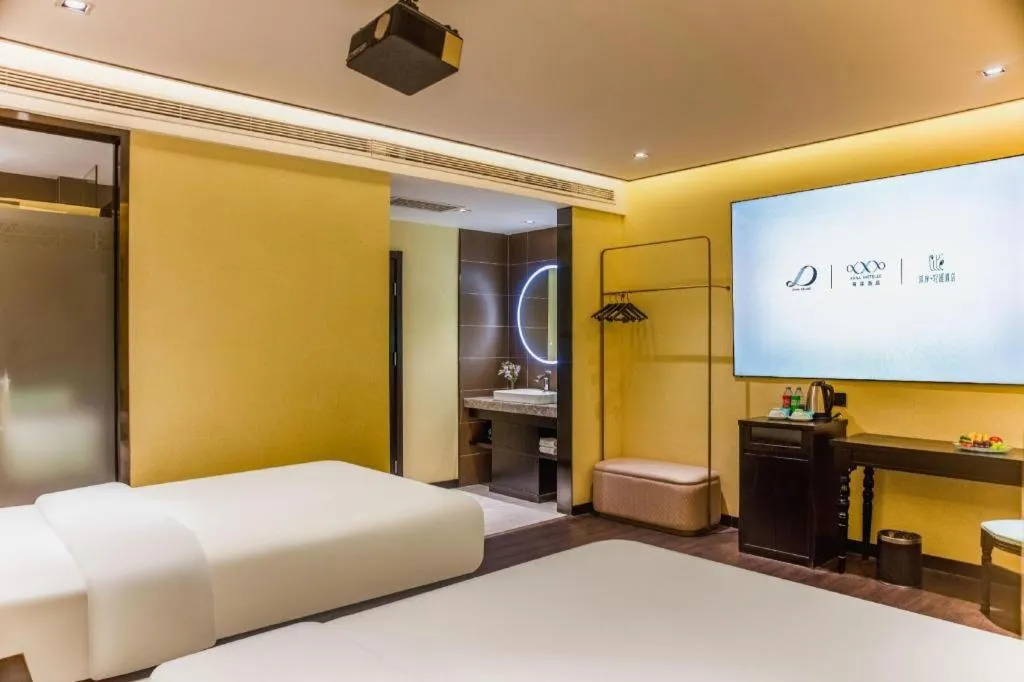 Bed in Xana Hotelle Beijing Olympic Park South Lishuiqiao Metro Station